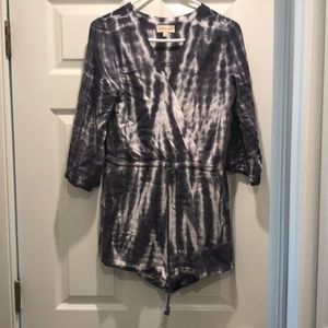 Cloth and stone romper